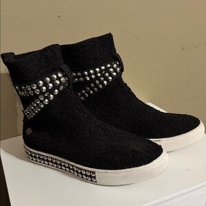 bernie mev. Black Textured Silver Studded Ankle Sneakers Size 38